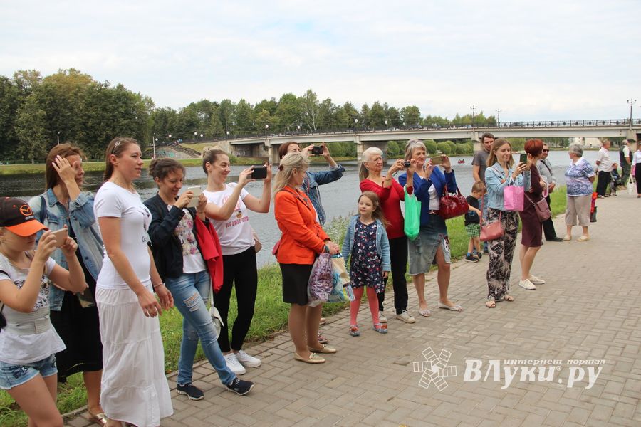 Великолучане празднуют День города (ФОТО)