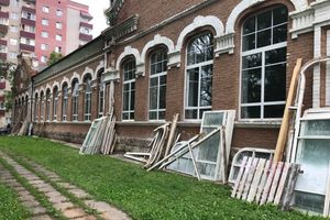 Пластиковые окна не нарушили стиль старинного особняка (ФОТО)