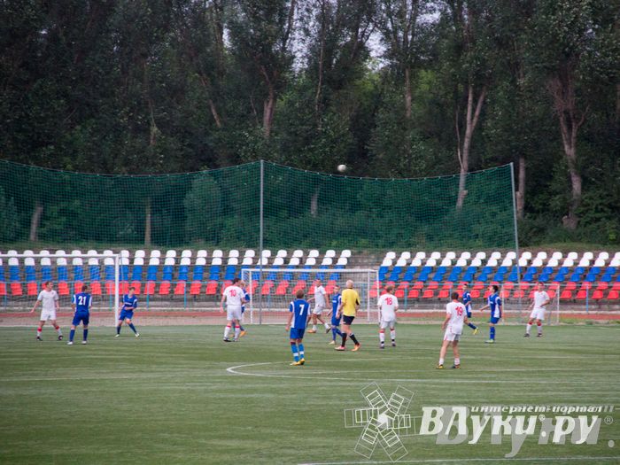 Футбольный матч «Экспресс-2» — «КПРФ»