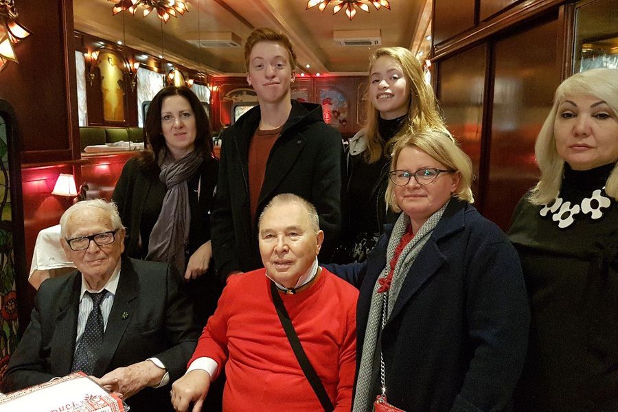 Делегация школы №5 побывала в Париже (ФОТО)