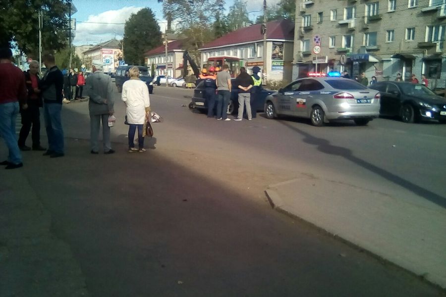 ДТП на проспекте Октябрьском (ФОТО)