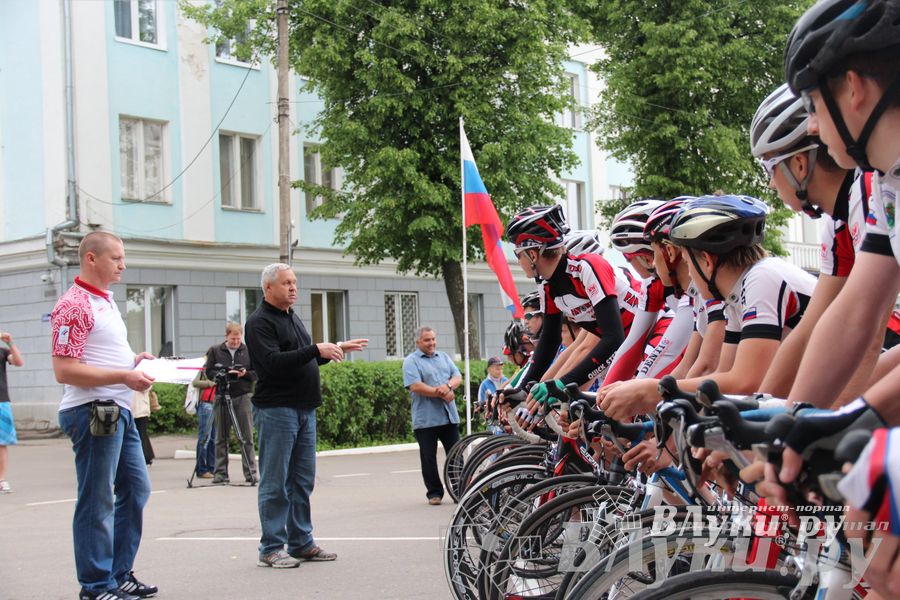 Гонка-критериум по велосипедному спорту