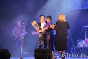 В ДК ЛК состоялся концерт Юрия Михайлова