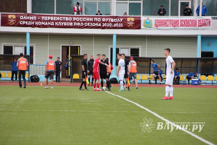 «Луки-Энергия» уступила дома «Твери» (ФОТО)