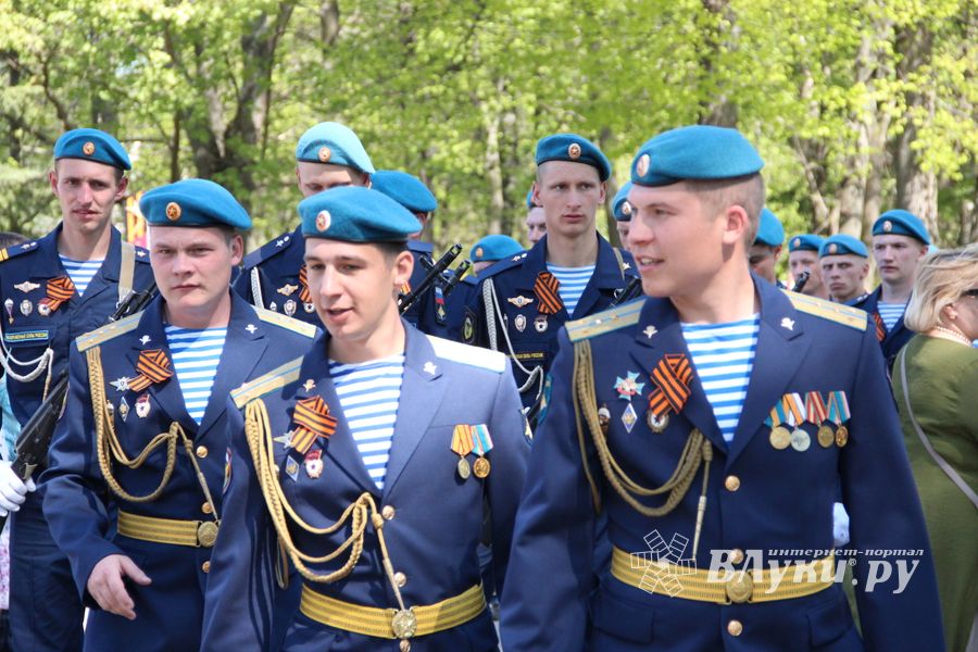 Великолучане отпраздновали День победы (ФОТО)