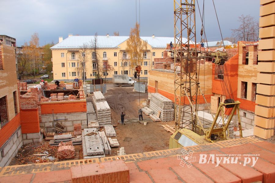 Новую школу на Гагарина в Великих Луках начинят технологиями (ФОТО)