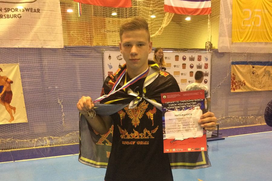 Три «золота» и «серебро» завоевали великолучане на турнире по тайскому боксу (ФОТО)