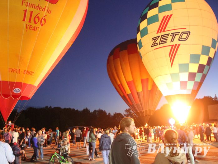 Огненные шоу состоялись над Ловатью (ФОТО)
