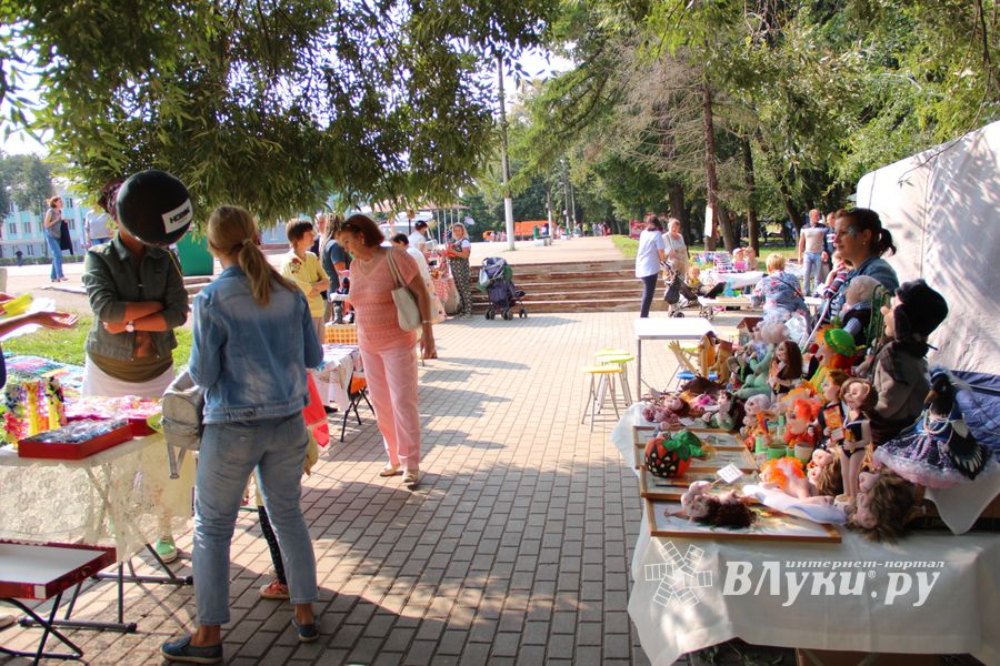 Великие Луки празднуют День города (ФОТО)