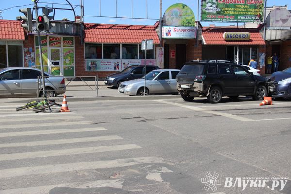 Подробности ДТП возле Смоленского рынка