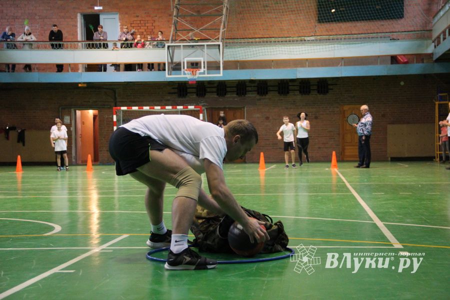 В Великих Луках прошло Первенство города среди спортивных семей (ФОТО)