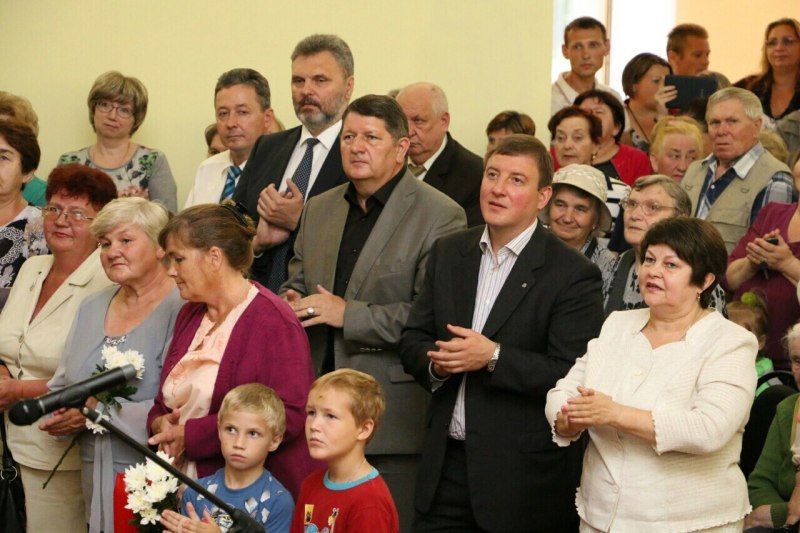 Андрей Турчак поздравил жителей Карамышево с юбилеем поселка (ФОТО)