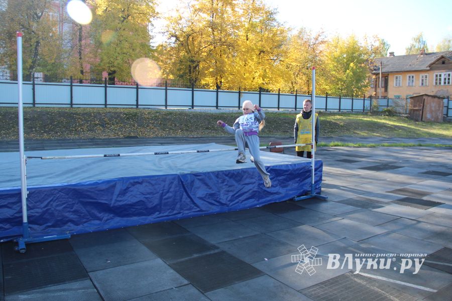 «Шиповка юных» среди великолукских школьников (фото)