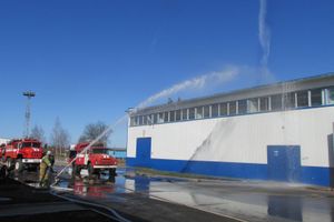 Добровольная пожарная команда завода участвовала в тушении условного пожара (фото)
