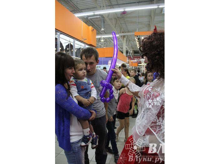 Торговый центр «Апельсин» отметил День рождения