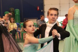 В Великих Луках прошел турнир по спортивным бальным танцам (ФОТО)