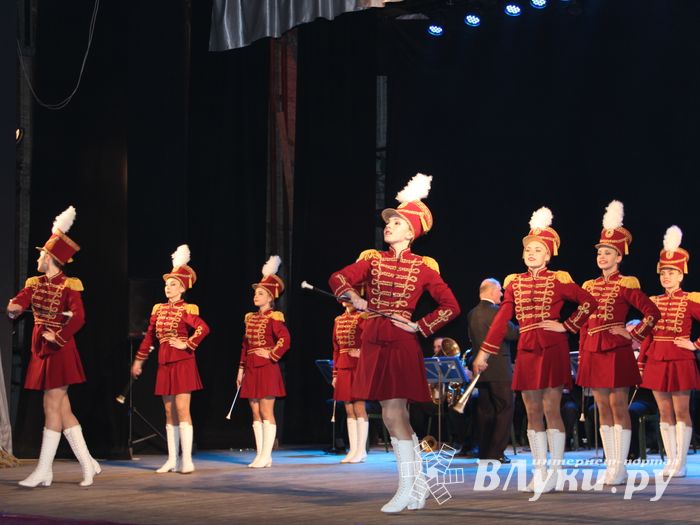 18 мая состоялся юбилейный концерт коллектива мажореток «Золотые погоны» (ФОТО)