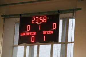 В Великих Луках продолжается Первенство города по мини-футболу (фото)