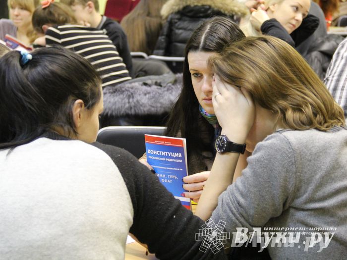 Четвертый тур игр «Что? Где? Когда?» состоялся вчера в ДК ЛК (фото)