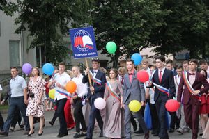 Великолукской «Бригантине» пришлось поплавать под дождём (ФОТО)