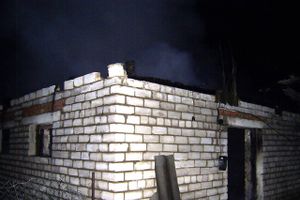 Короткое замыкание стало причиной пожара в надворной постройке (фото)