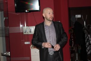 Компания "МТС" поздравляет всех своих клиентов и информационных партнеров с наступающим Новым Годом и Рождеством!