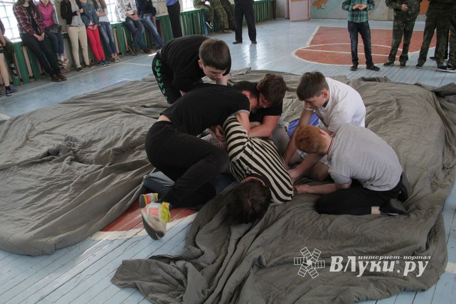 В 10 лицее прошла игра «Освобождение заложников» (ФОТО)