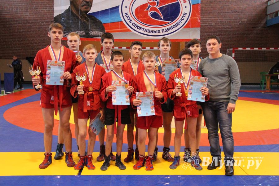 Церемония награждения открытого первенства города по самбо на призы мастера спорта СССР Марковского Геннадия Петровича (ФОТО)