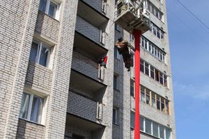 В Великих Луках прошли соревнования пожарных расчетов