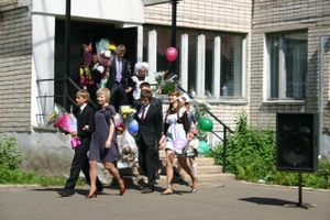 Сегодня в городе проходят последние звонки