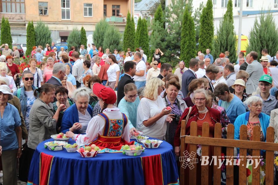 Великолучане празднуют День города (ФОТО)