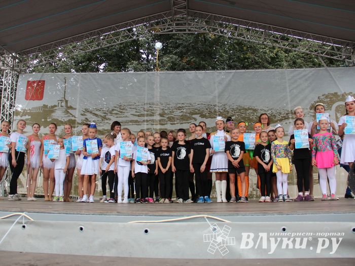 Лучшие мажоретки и барабанщицы награждены (ФОТО)