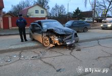 В Великих Луках произошла авария (фото)