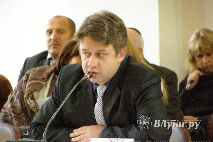 Выбор главы администрации Великих Лук