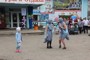 В Великих Луках чествовали близнецов (ФОТО)