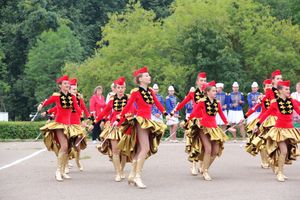 В Великих Луках проходит ​Международный фестиваль-конкурс среди мажореток и барабанщиц (ФОТО)