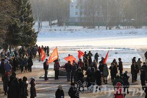 Торжественные мероприятия, посвященные 71-й годовщине освобождения Великих Лук от немецко-фашистских захватчиков (фото)