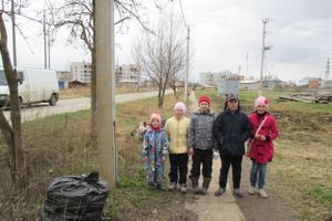 До Лаврино в Великих Луках субботник не дошёл...