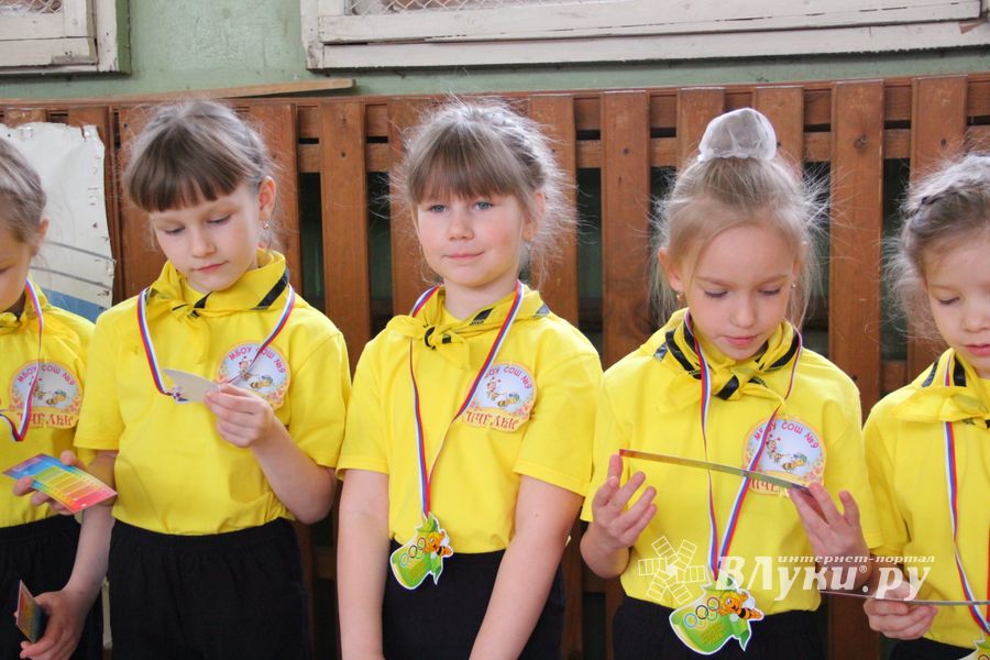 В Великих Луках проходят спортивные соревнования среди дошколят «Юные олимпионики» (ФОТО)