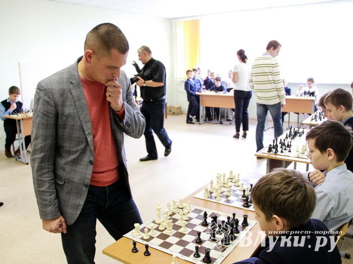 «Сказочные бои» прошли в великолукской школе № 13 (ФОТО)