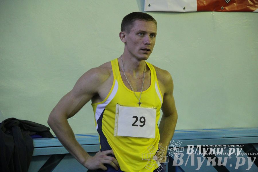 В Великих Луках прошли соревнования по легкой атлетике (фото)