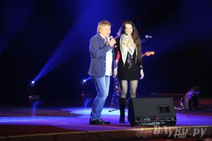 ДК ЛК Великие Луки: Две звезды в одном концерте (фото)