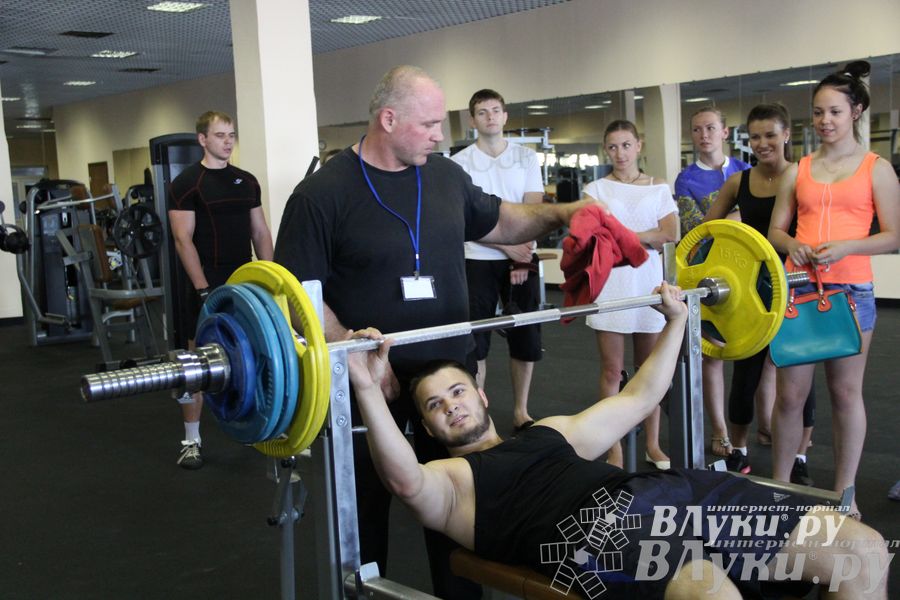 Народный жим в «С-Фитнес»