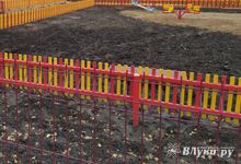 Администрацию Переслегинской волости обязали установить ограждение на детской площадке