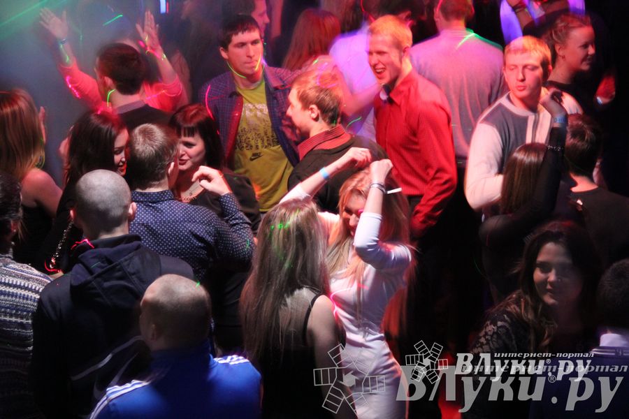 Радиостанция «Европа Плюс Великие Луки» отметила свой 12-й День рождения.