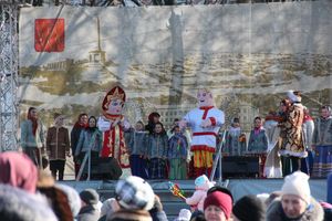 Масленичные гуляния прошли в Великих Луках (ФОТО)