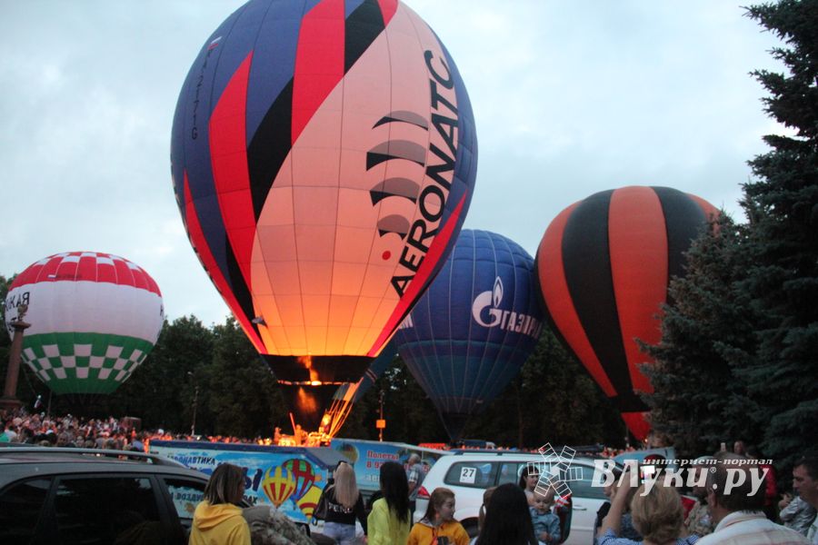 Ночным свечением аэростатов завершилась 24-я Международная встреча воздухоплавателей (ФОТО)