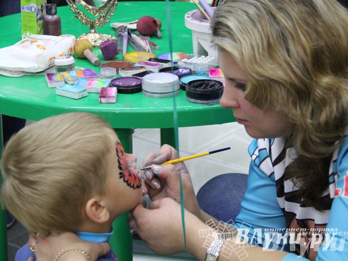 Торговый центр «Апельсин» отметил День рождения