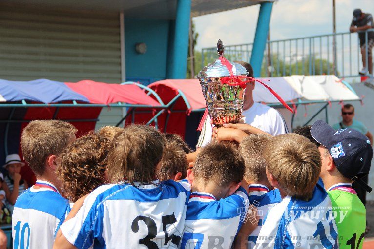 Юные футболисты из Калининграда стали победителями турнира «Локобол» в Великих Луках