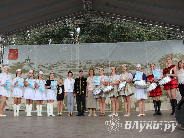 Лучшие мажоретки и барабанщицы награждены (ФОТО)